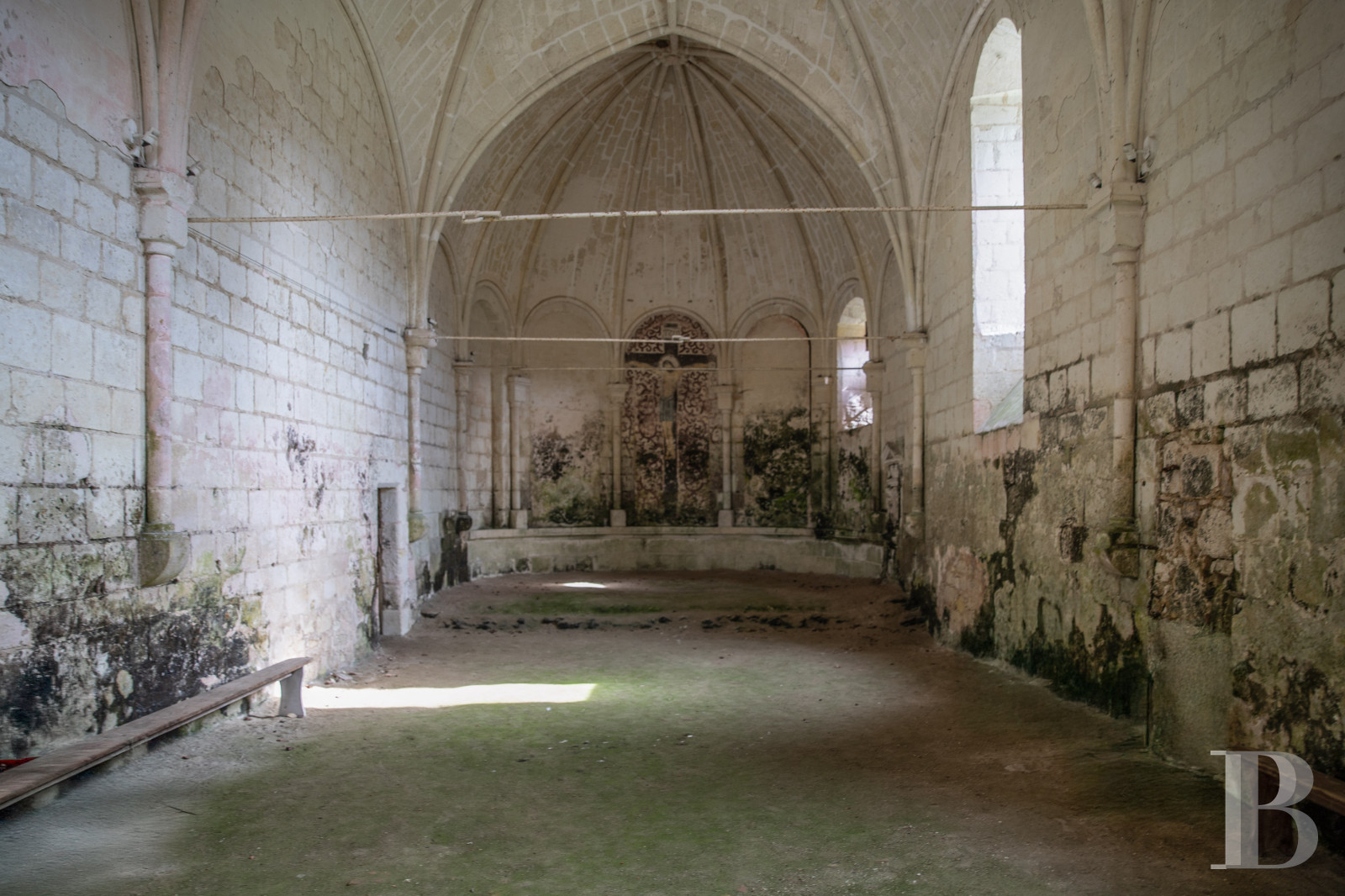 A former château-monastery and its 150-hectare estate near Loches, in Touraine - photo  n°30
